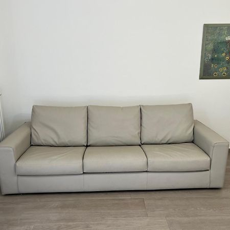 Appartamento A 100 Mt Dal Mare Livorno Exterior foto